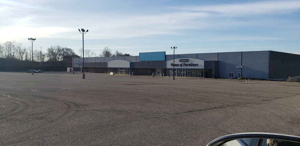 More Photos Of 150 Main St, Wintersville General Retail For Lease