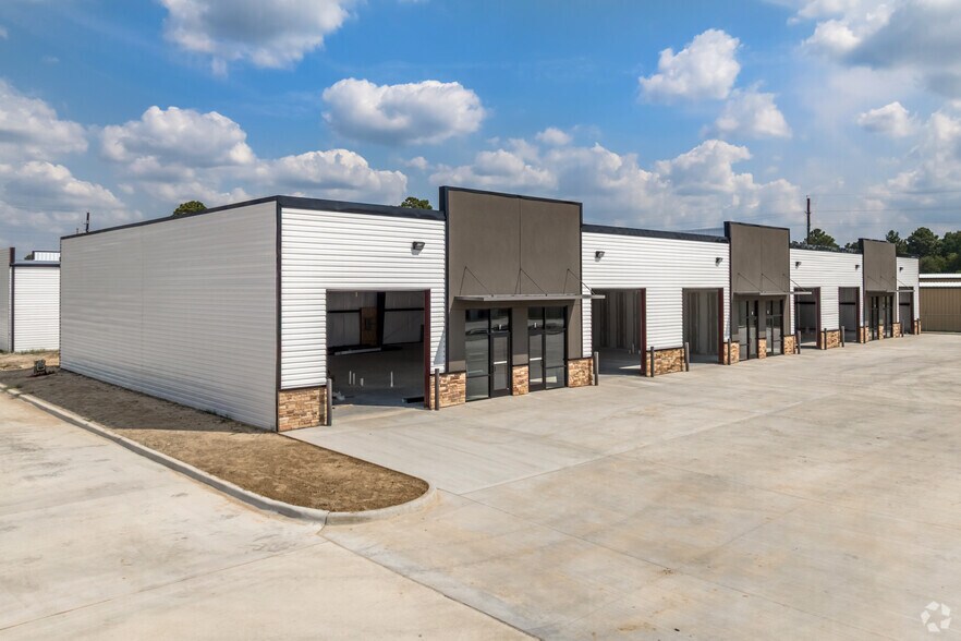 More Photos Of 18011 Cypress Rose Hill Rd, Cypress Unknown For Lease