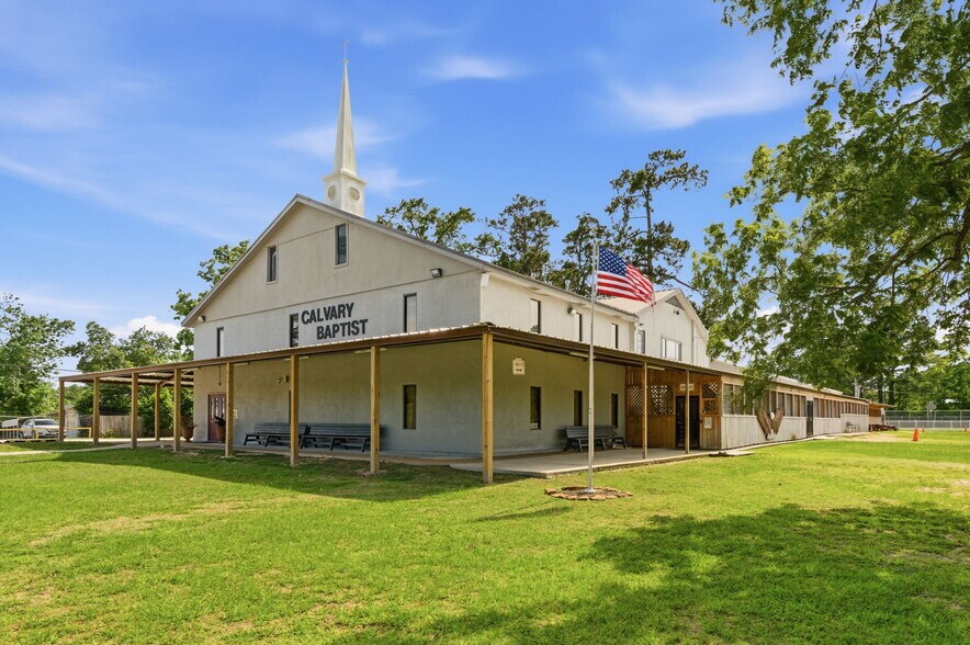 More Photos Of 3401 N Frazier St, Conroe Specialty For Sale