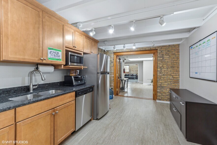 More Photos Of 660 LaSalle Pl, Highland Park Loft Creative Space For Lease