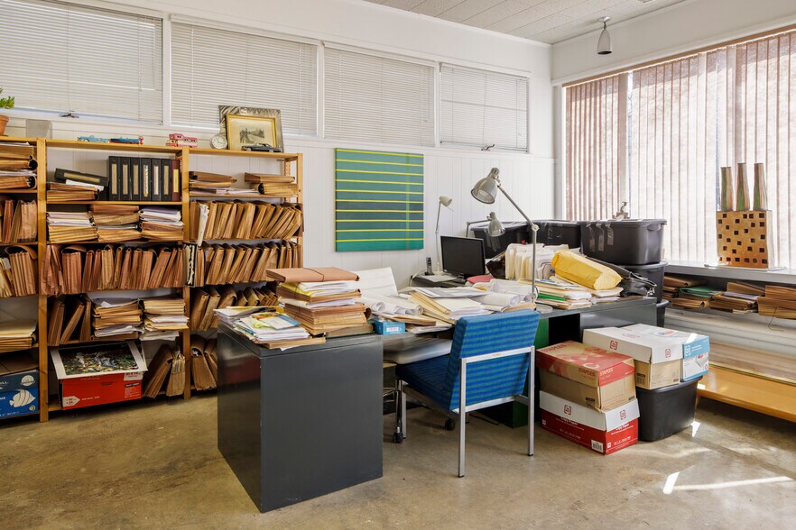 More Photos Of 78 Green St, Hudson Freestanding For Sale