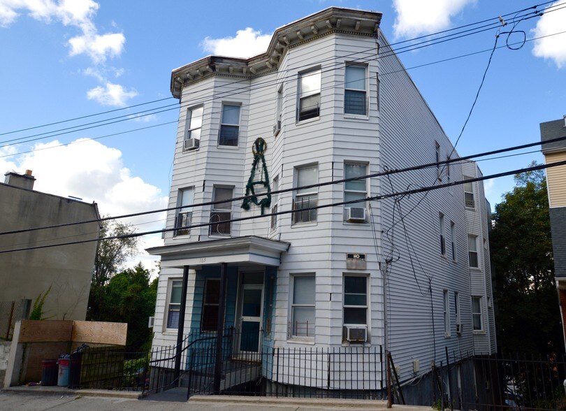 More Photos Of 163 Stanley Pl, Yonkers Apartments For Sale