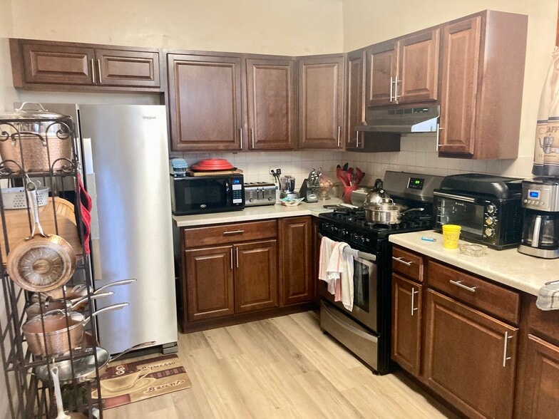More Photos Of 8027 S Drexel Ave, Chicago Multifamily For Sale
