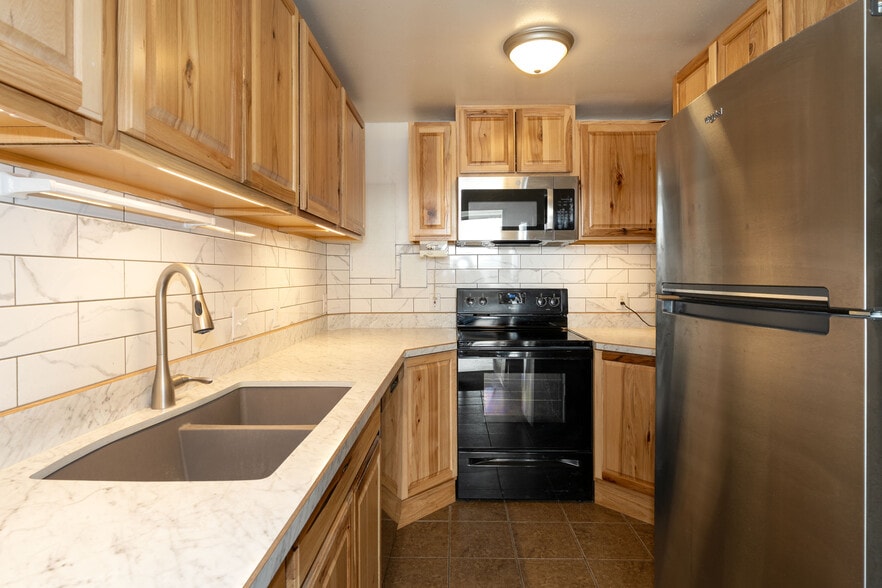 More Photos Of 1893 Airport Rd, Kalispell Warehouse For Sale