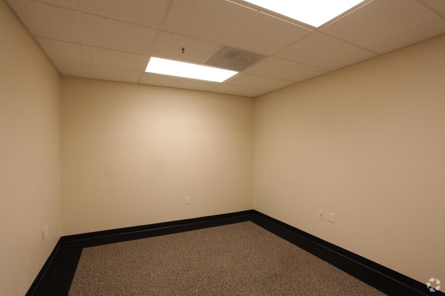 More Photos Of 3061 S Maryland Pky, Las Vegas Medical For Lease