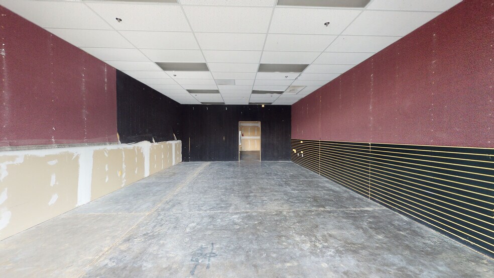 More Photos Of 8300-8360 N Thornydale Rd, Tucson Unknown For Lease