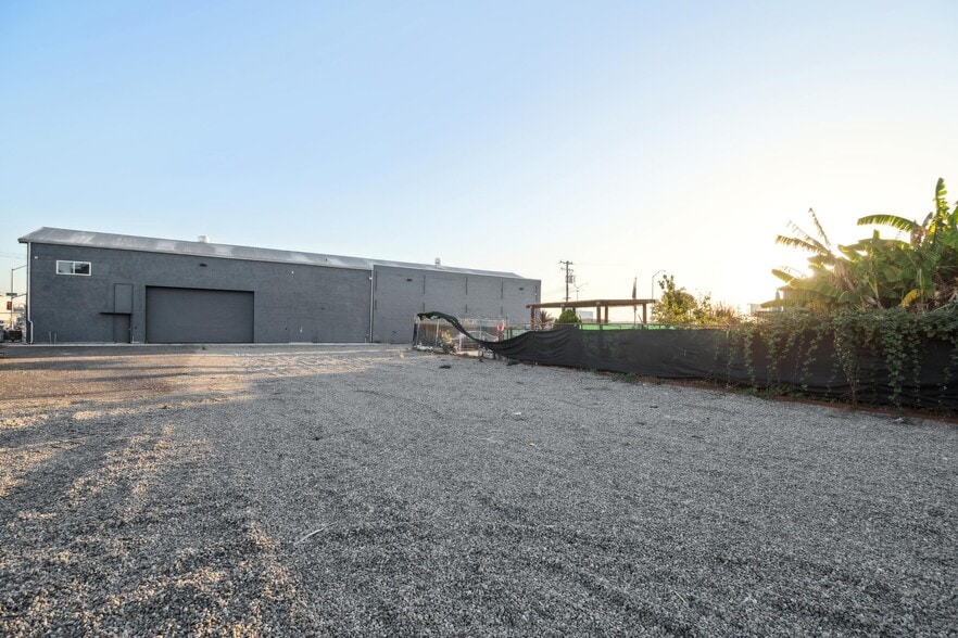 More Photos Of 1000 Calcot Pl, Oakland Warehouse For Lease