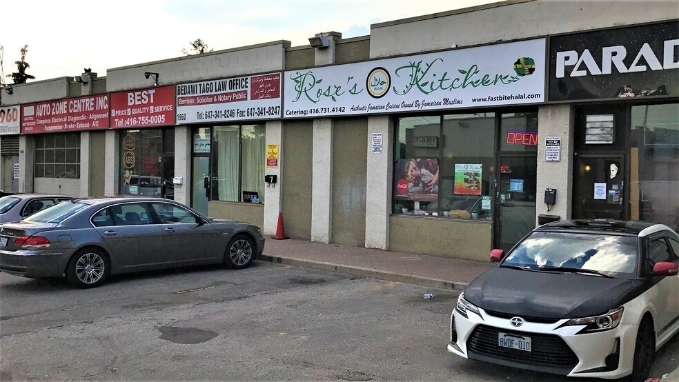 More Photos Of 1960 Lawrence Ave E, Toronto General Retail For Lease