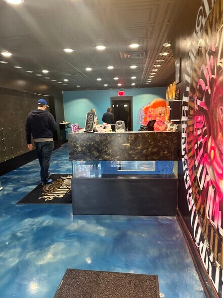 More Photos Of 41 E Main St, Riverhead Storefront Retail Office For Lease