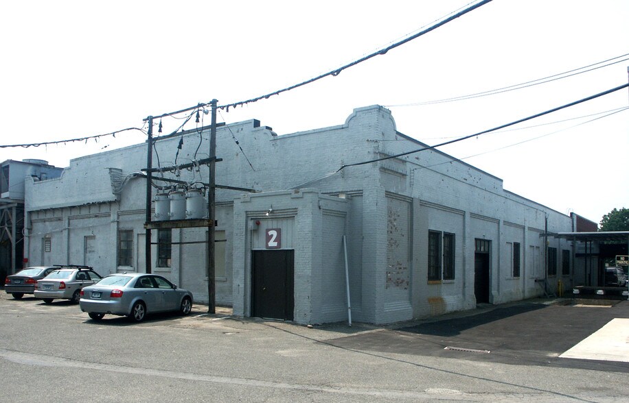 More Photos Of 425 Fairfield Ave, Stamford Warehouse For Lease