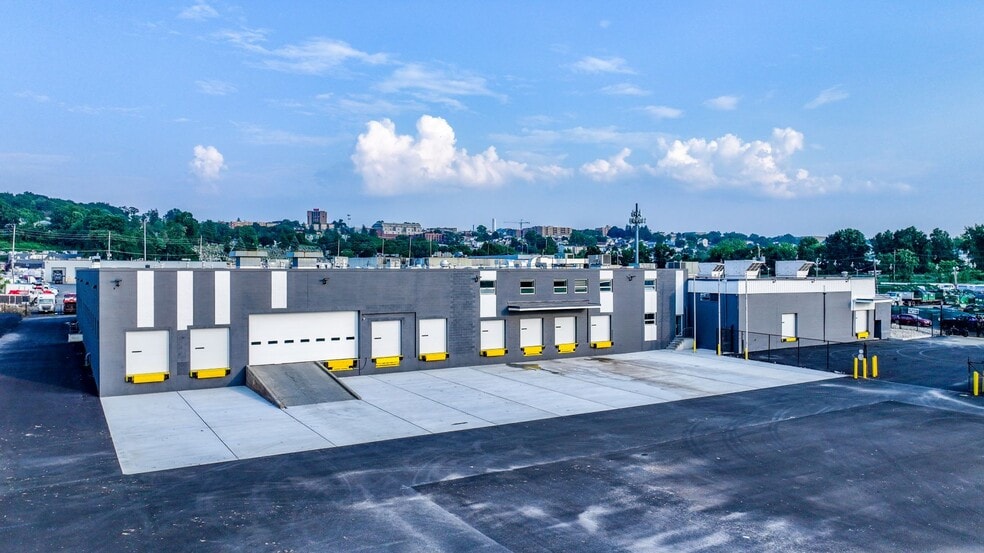 More Photos Of 83 Broad Ave, Fairview Warehouse For Lease