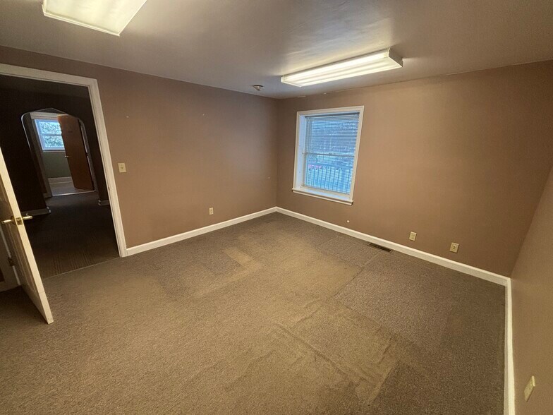 More Photos Of 845 Water St, Northumberland Medical For Sale