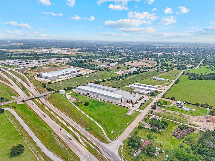 More Photos Of 1000 Blasingame Rd, Hempstead Warehouse For Sale