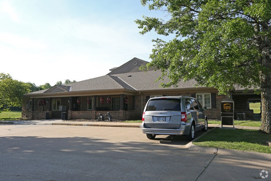 More Photos Of 105 E Amity St, Louisburg Office Residential For Lease