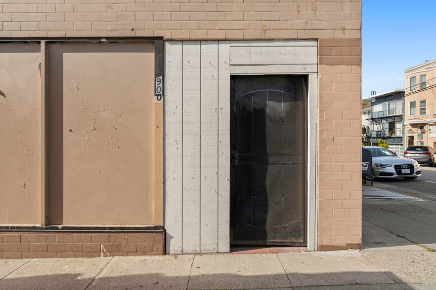 More Photos Of 900-910 Clement St, San Francisco Storefront Retail Office For Lease