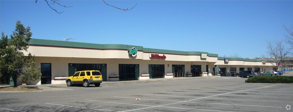 More Photos Of 3355 S Yarrow St, Lakewood Storefront For Lease