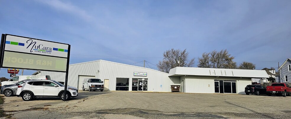 Primary Photo Of 609 W Taylor St, Creston Storefront For Sale