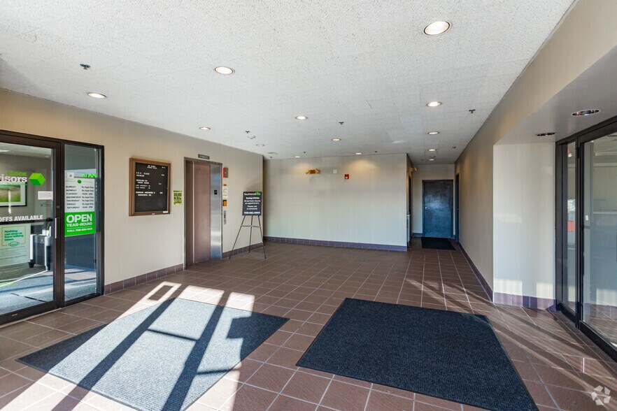 More Photos Of 19950 Governors Hwy, Olympia Fields Medical For Lease