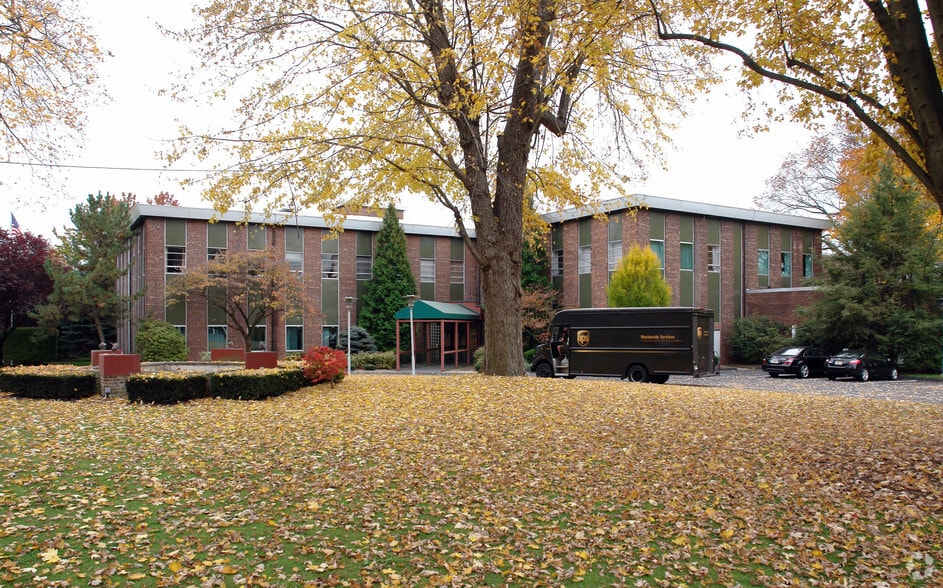 More Photos Of 445 Godwin Ave, Midland Park Medical For Lease