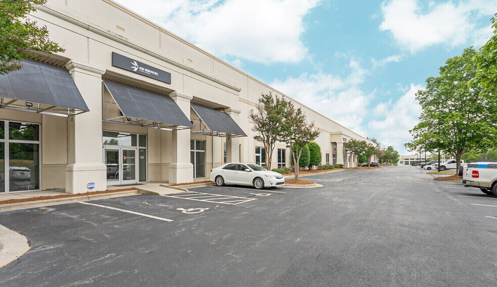 Primary Photo Of 4198 Eagle Hill Dr, High Point Unknown For Lease