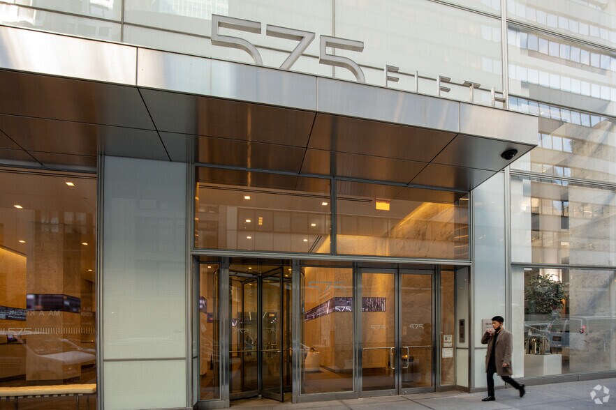 More Photos Of 575 Fifth Ave, New York Office For Lease