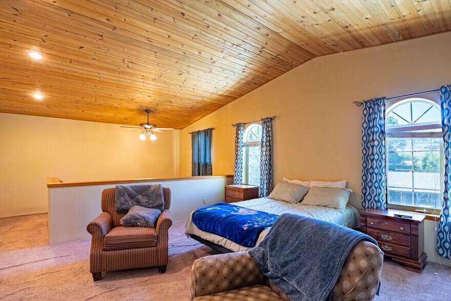More Photos Of 1454 Old Hwy 97, Malott Restaurant For Sale