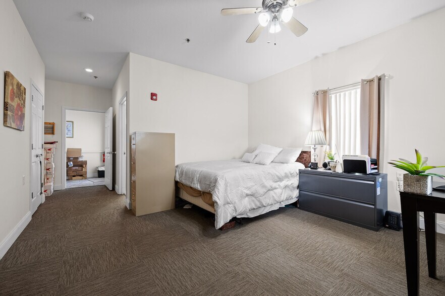 More Photos Of 419 Pin Hook Rd, Spring City Assisted Living For Sale