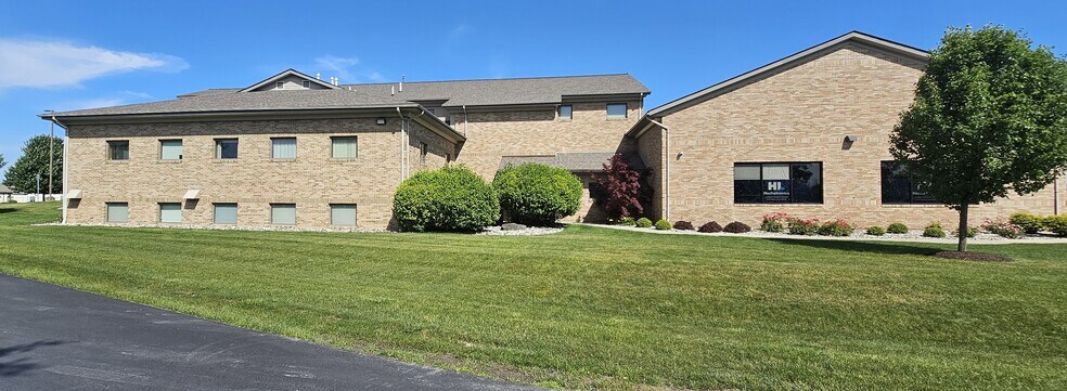 More Photos Of 3933 Monitor Rd, Bay City Office For Sale