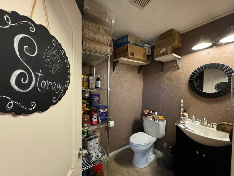 More Photos Of 2275 Old Pleasanton Rd, San Antonio General Retail For Sale