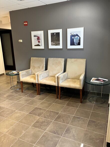 More Photos Of 3200 Tower Oaks Blvd, Rockville Medical For Sale