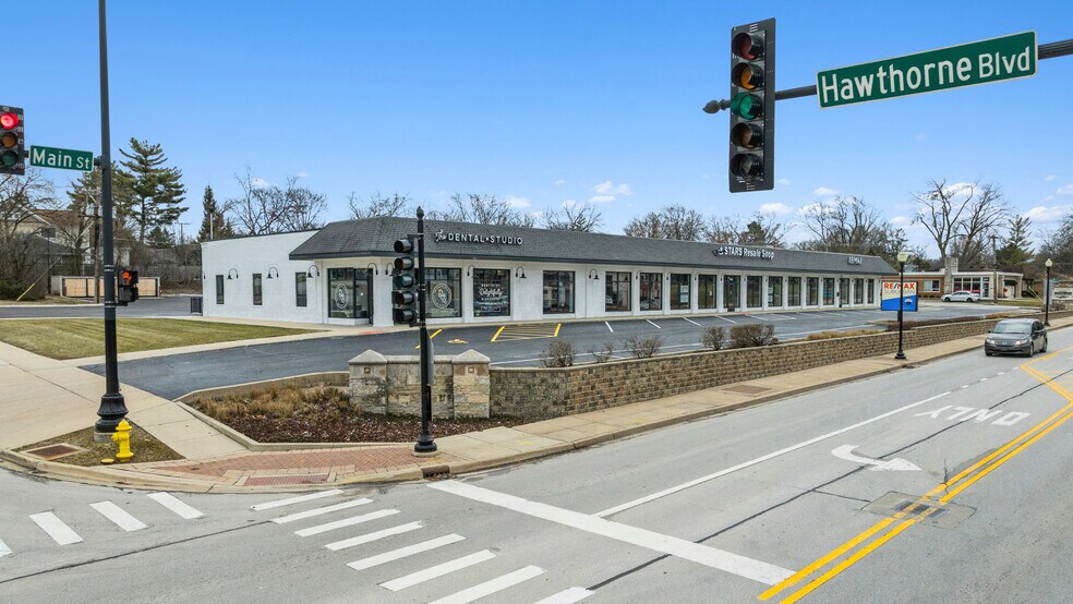 More Photos Of 1403-1425 N Main St, Wheaton General Retail For Sale