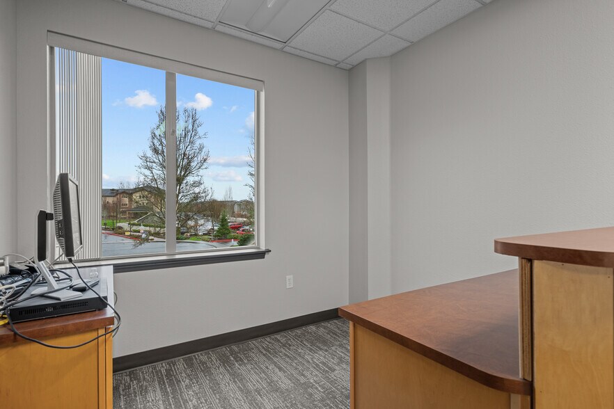 More Photos Of 1184 McGee Ct NE, Keizer Medical For Lease