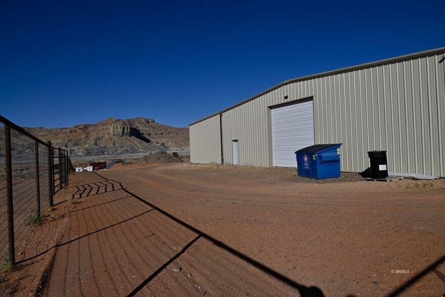 More Photos Of 825 Cannonball dr, Big Water Research And Development For Lease