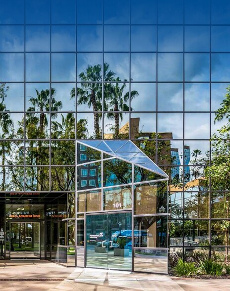 More Photos Of 100 S Anaheim Blvd, Anaheim Office For Lease