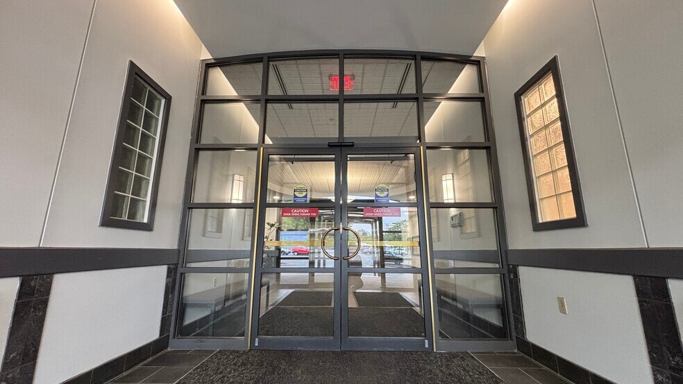 More Photos Of 5325 Northgate Dr, Bethlehem Medical For Lease