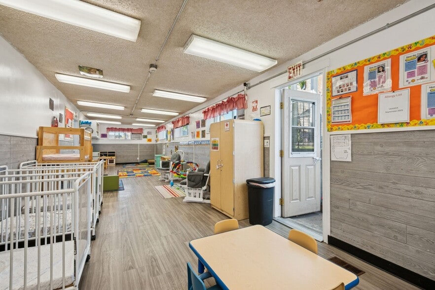 More Photos Of 302 Chimes View Dr, South Ogden Daycare Center For Sale