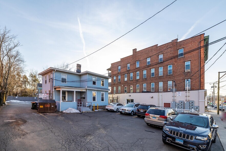 More Photos Of 246 W Main St, Meriden Apartments For Sale