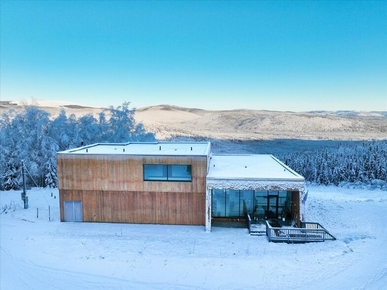 More Photos Of 1110 John Kalinas Rd, Fairbanks Hotel For Sale