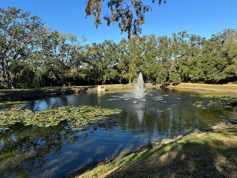 More Photos Of 15436 N Florida Ave, Tampa Unknown For Lease