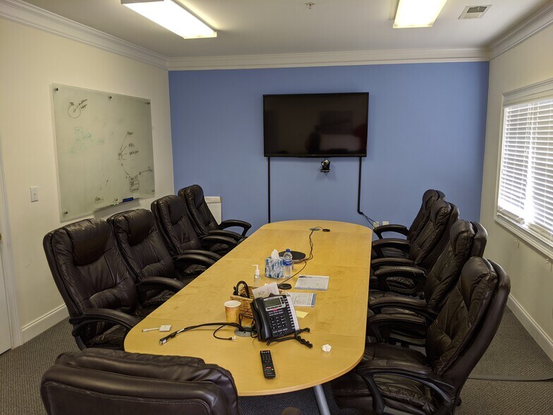 More Photos Of 401-413 Creekstone Rdg, Woodstock Office Residential For Sale