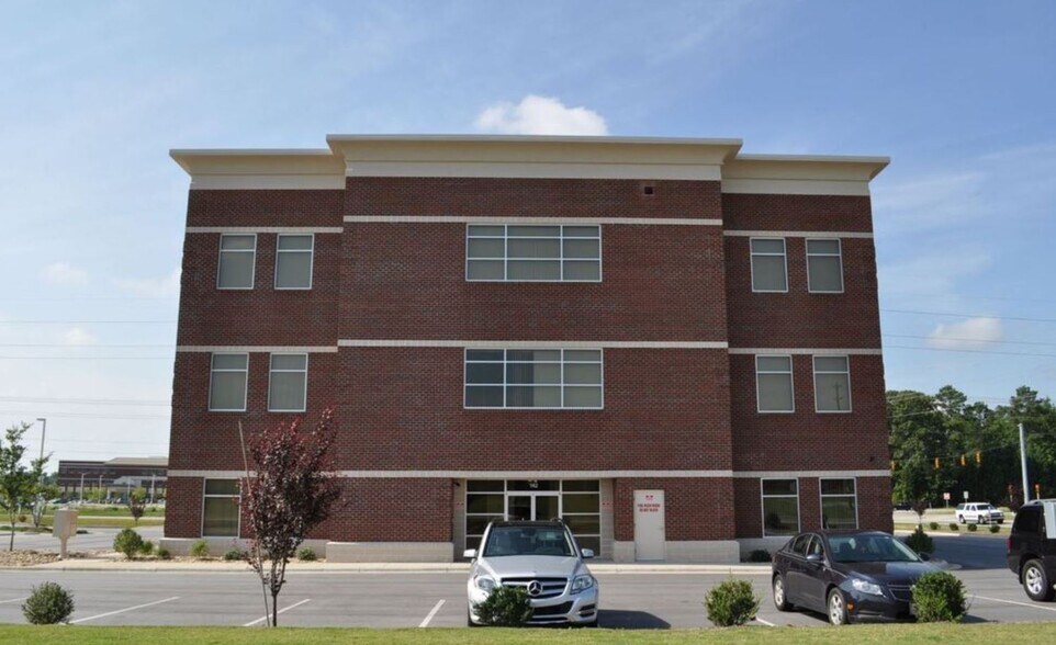 142 Paraclete Dr, Raeford, NC 28376 Medical Office For Lease