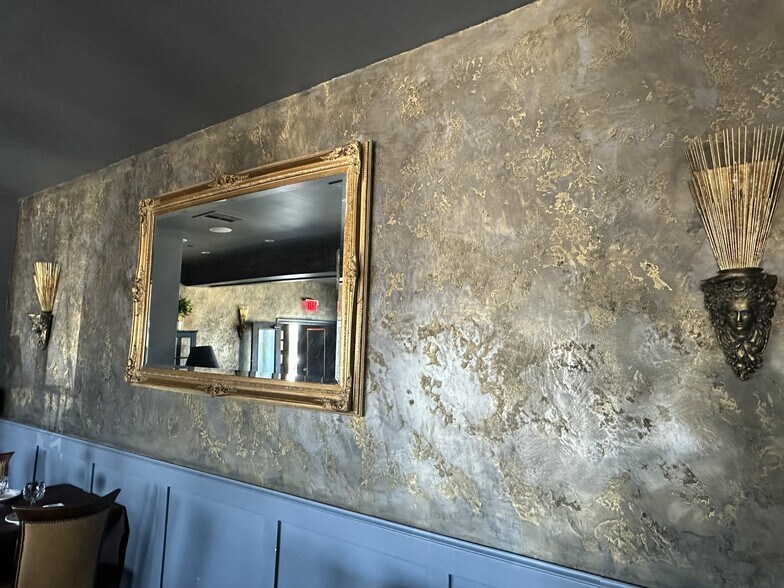 More Photos Of 141 Mansion Ave, Staten Island Restaurant For Sale
