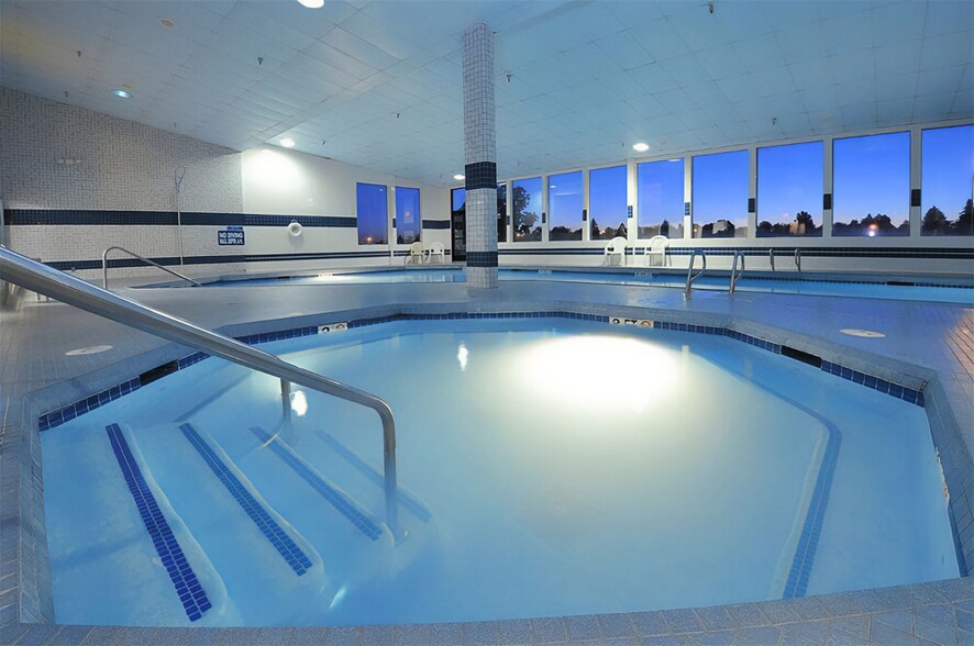 More Photos Of 780 Lindsay Blvd, Idaho Falls Hotel For Sale