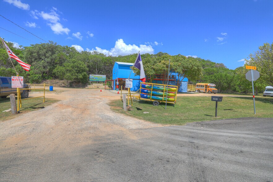 More Photos Of 2001 Ponderosa Dr, New Braunfels Specialty For Sale