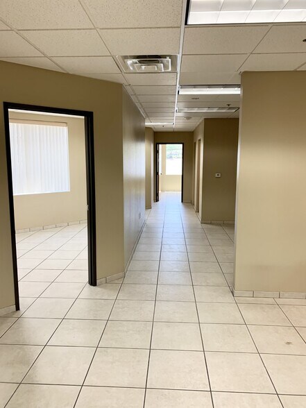 More Photos Of 2080 E Flamingo Rd, Las Vegas Unknown For Lease