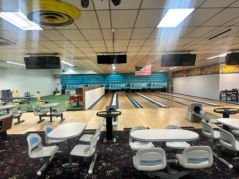 More Photos Of 918 Sage Ave, Kemmerer Sports And Entertainment For Sale