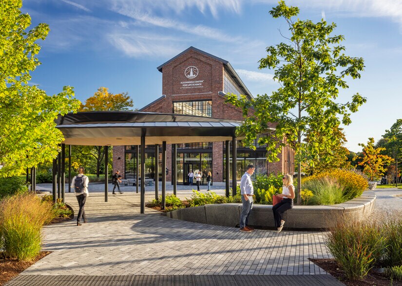 More Photos Of 311 Arsenal St, Watertown Unknown For Lease