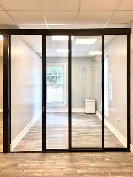 More Photos Of 2340 Perimeter Park Dr, Atlanta Office Residential For Lease