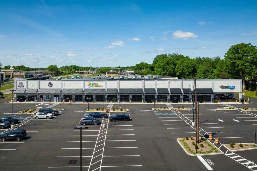 More Photos Of 437 US Highway 46, Fairfield Freestanding For Lease
