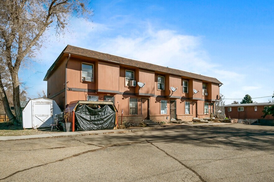 More Photos Of 1300 Balsam St, Lakewood Apartments For Sale